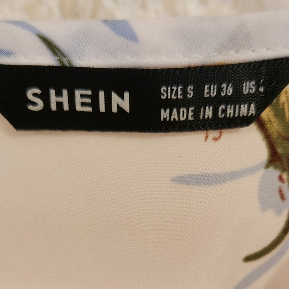 Summer Dress -floral, Small From Shein - Picture 5 of 6